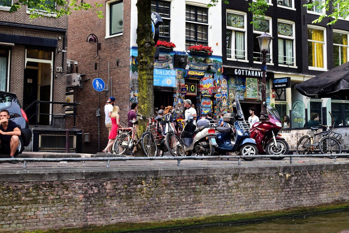 Kofišopovi u Amsterdamu